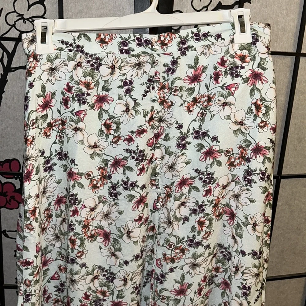 NWT Soulmates front slot maxi skirt with floral print - Picture 2 of 15